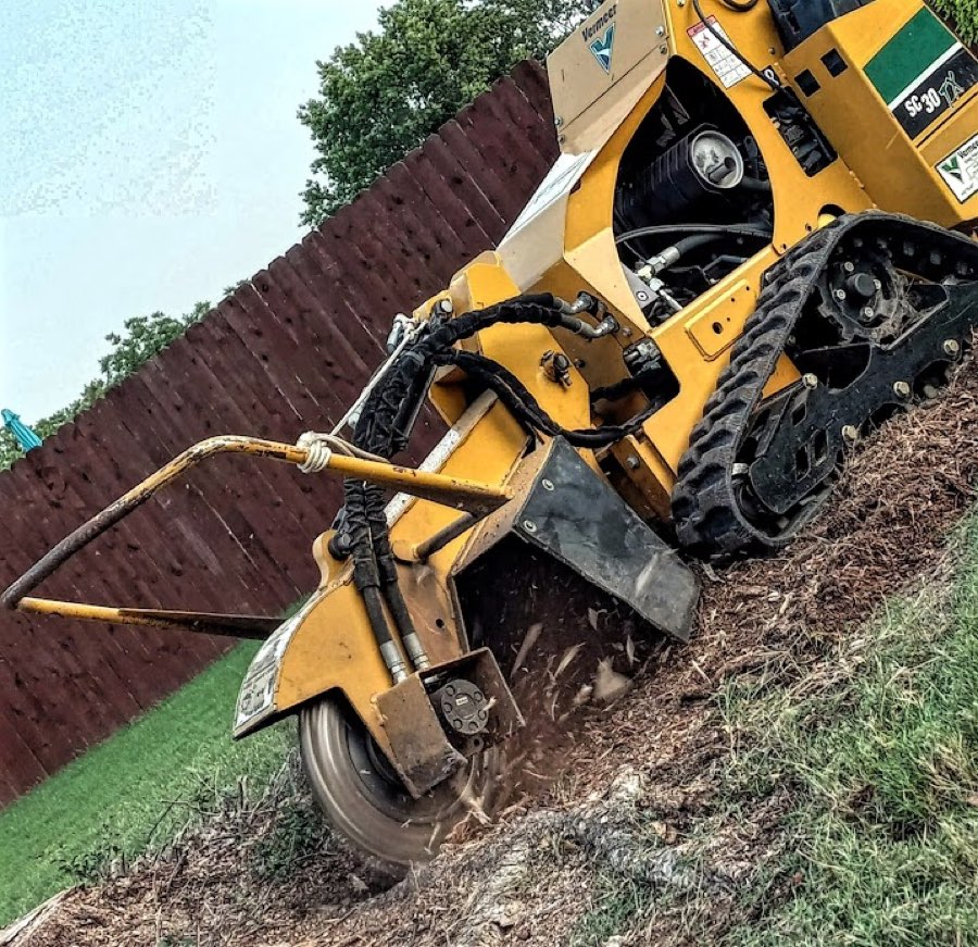 Tree work and yard cleanup by Kent's Tree Service in Pryor, OK